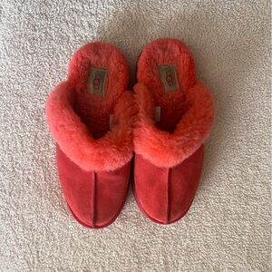 pink UGG slippers 🎀🫶